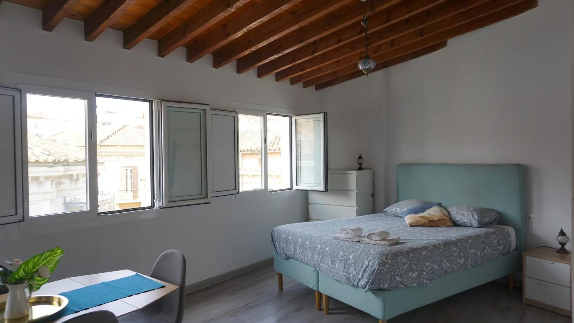 Apartamentos Mediterránea Centro Málaga