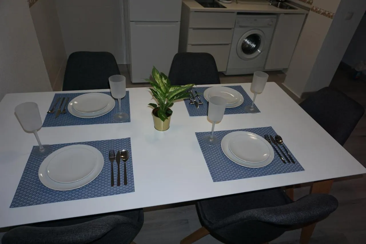 Apartamentos Mediterranea Centro Malaga 0*,  Spain